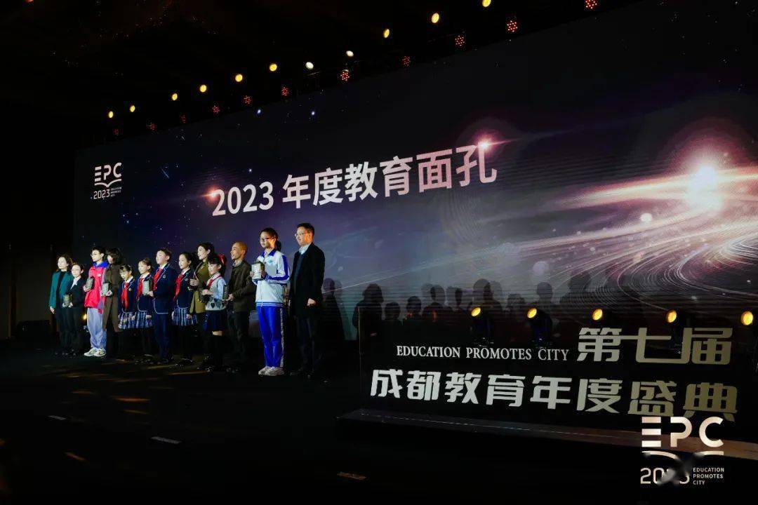 红星神泣官网_红星神泣_红星热血神泣私服