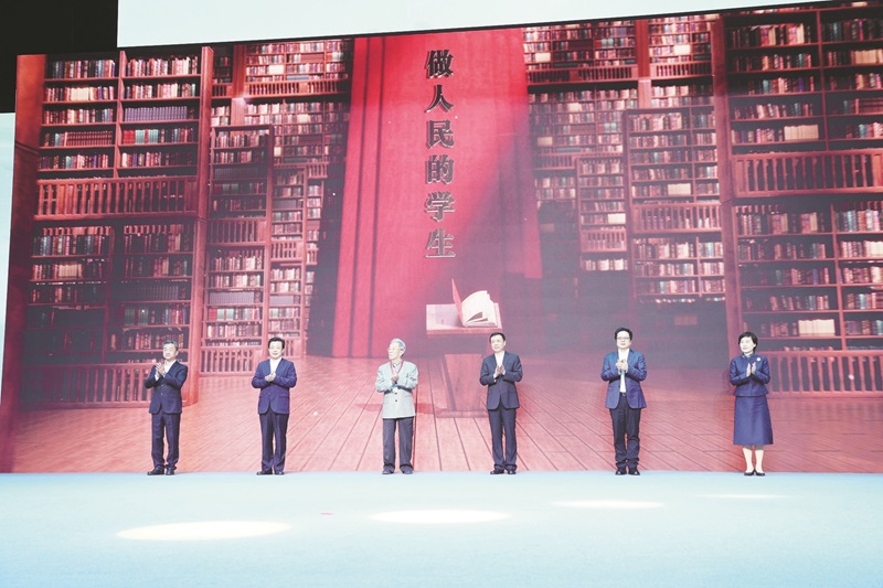 大魔导师的洪流法杖_大魔导士的洪流法杖_魔兽世界大洪流法杖属性
