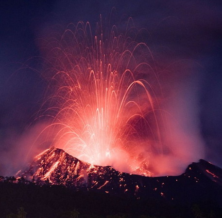 火山喷发造岛，科学家瞩目！新生岛引发全球热议