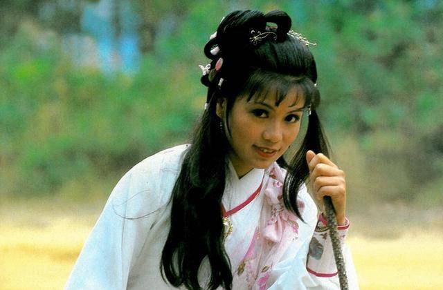 林柯彤为什么叫小龙女_小龙女林柯彤_足球宝贝林柯彤