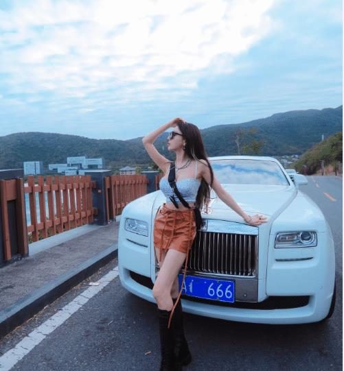 炫富郭美美是什么电视_炫富郭美美是谁_炫富郭美美是什么电影
