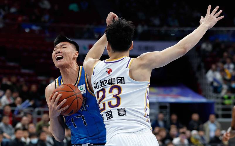 篮球疯狂骑士团_篮球疯狂星期三_篮球也疯狂