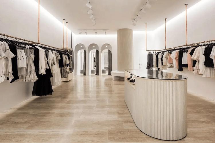 贵族服装品牌_经营贵族服装店_贵族服装经营店怎么样