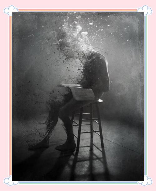 黑影人：昏暗环境中的神秘存在，引发好奇与恐惧