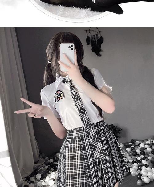 越南校服半透明校服_透明校服的英文译文_半透明校服