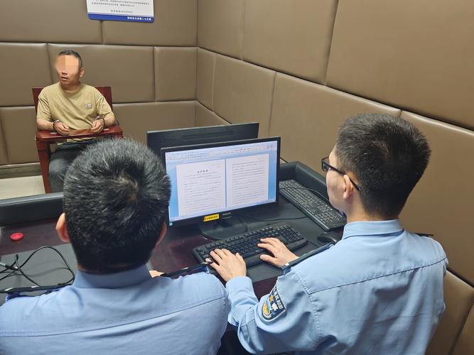 小偷警察电影免费观看_警察与小偷_小偷警察游戏