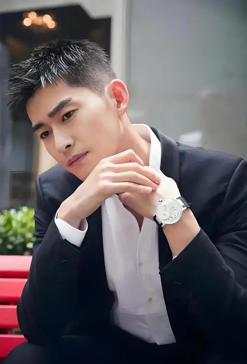 背后的故事张翰_张翰背后故事视频_张翰身后名