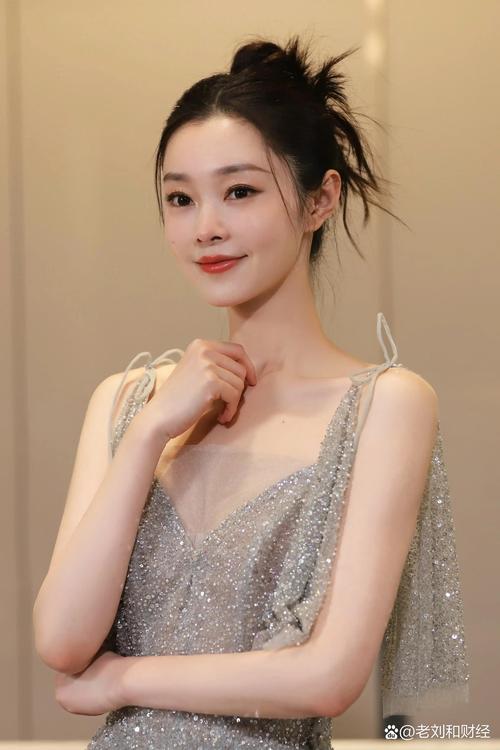 周婷的真实身份_周婷是谁演的_周婷角色