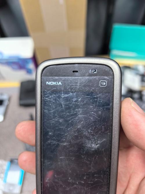 5230 qq 回忆杀！曾广受欢迎的塞班诺基亚5230，用它登QQ超有滋味