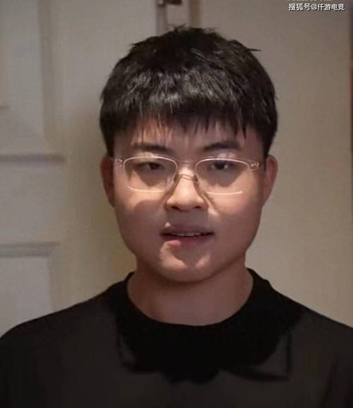 uzi加入omg多少钱_uzi加入omg伞皇去哪_uzi加入omg