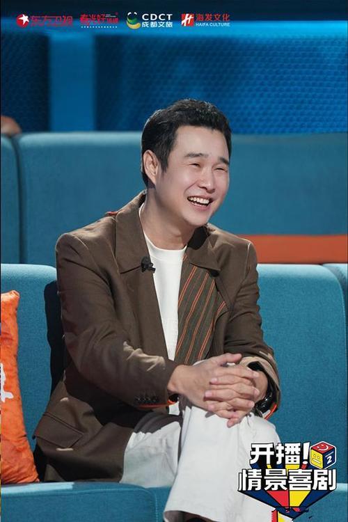 小沈阳快乐大本营爆笑名场面回顾：即兴互动+心路历程，喜剧与综艺的完美碰撞