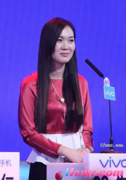 非诚勿扰 李诗娴 非诚勿扰李诗娴：展现独特魅力，诠释现代女性婚恋观