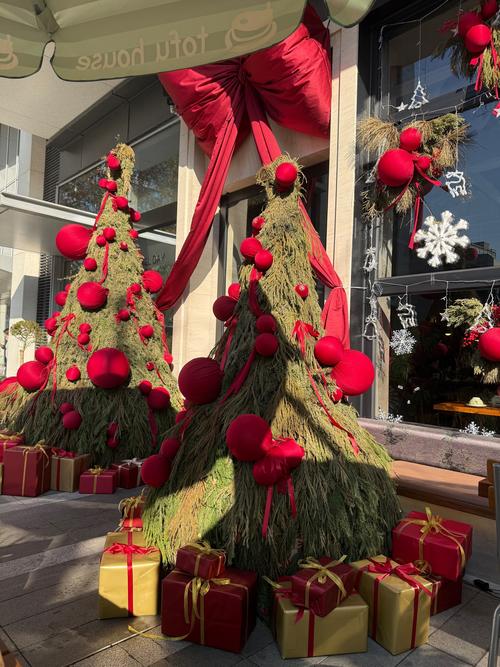 圣诞表情的讲究：从节日装饰到情感传递，揭秘聊天新习俗