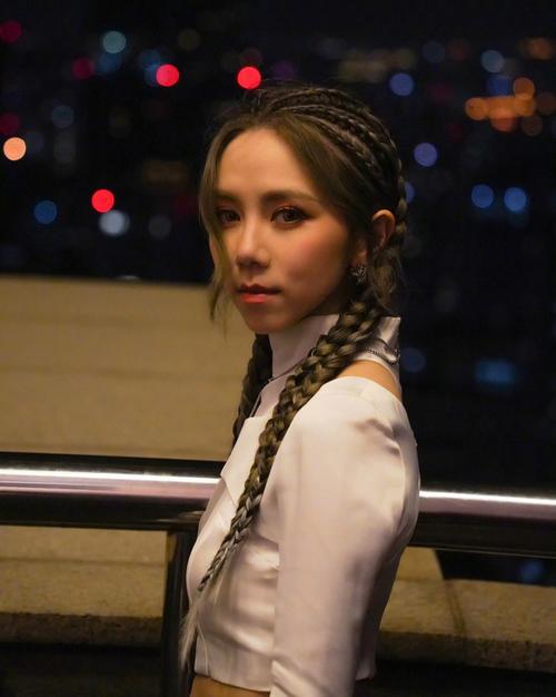 邓紫棋实力夺冠非内定？歌手2冠军背后，公正与音乐才是焦点