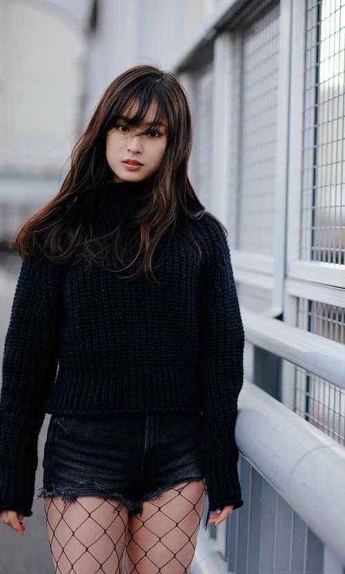 堀井美月写真偶像生涯剖析：模式化风格下的挑战，未来出路何在？