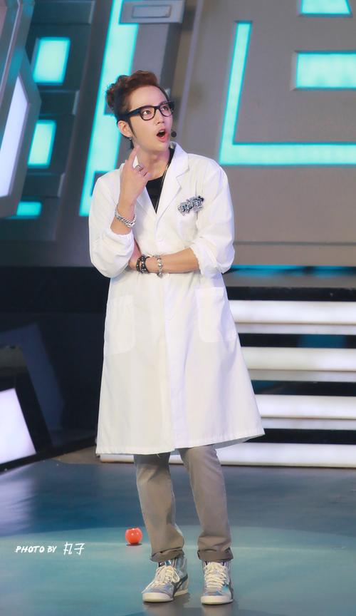 张根硕快乐大本营鬼步舞_张根硕快乐大本营舞曲_张根硕湖南卫视快乐大本营