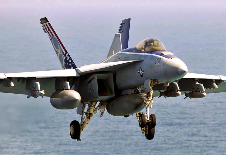 战斗机简笔画_fa18战斗机_战斗机图片