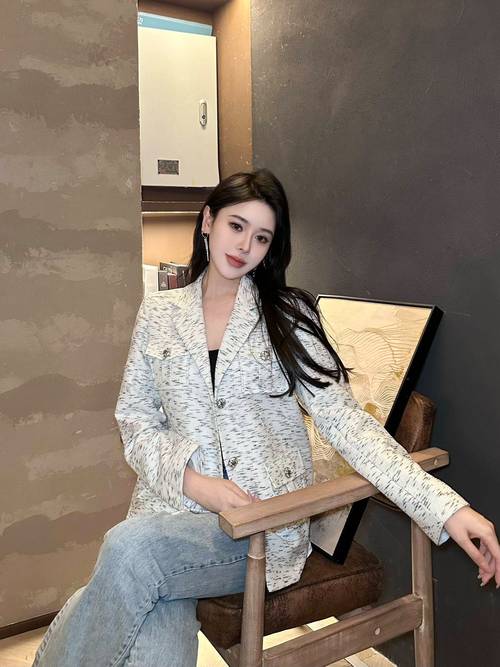 chanel官方网站_官方网站查证件_官方网站查询电工证