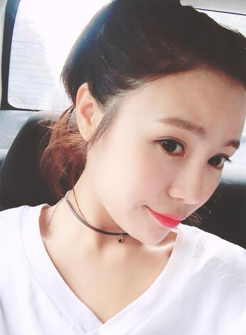 LOL主播冬阳生活照引热议，粉丝讨论主播隐私边界