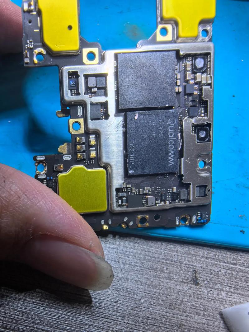 荣耀四核手机怎么样？性能强维修易，千元机老用户分享