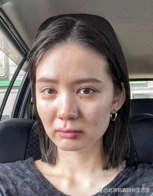 黄璐早年素颜照曝光，百里挑一的真实感比精修图还耐看