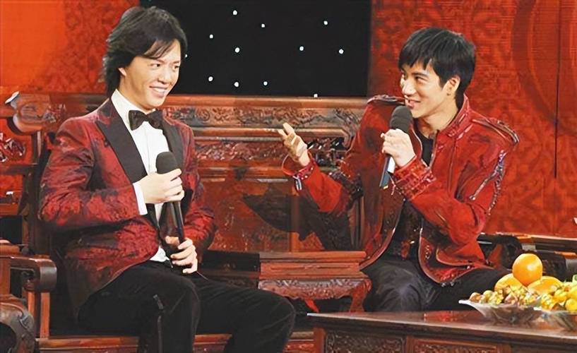 王力宏和李云迪_王力宏李云迪金蛇狂舞钢琴_王力宏李云迪知乎